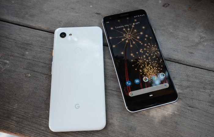 iPhone XR or Pixel 3a What to choose