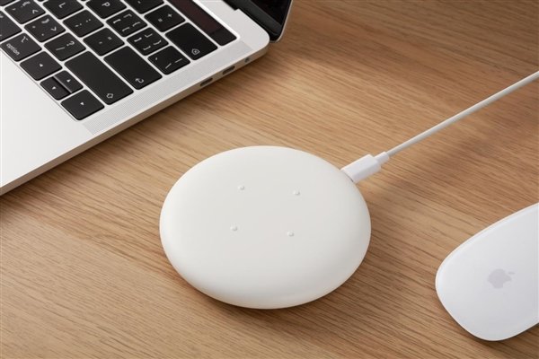 Meizu launches a wireless charging pad, GaN charger, Backpack and more!