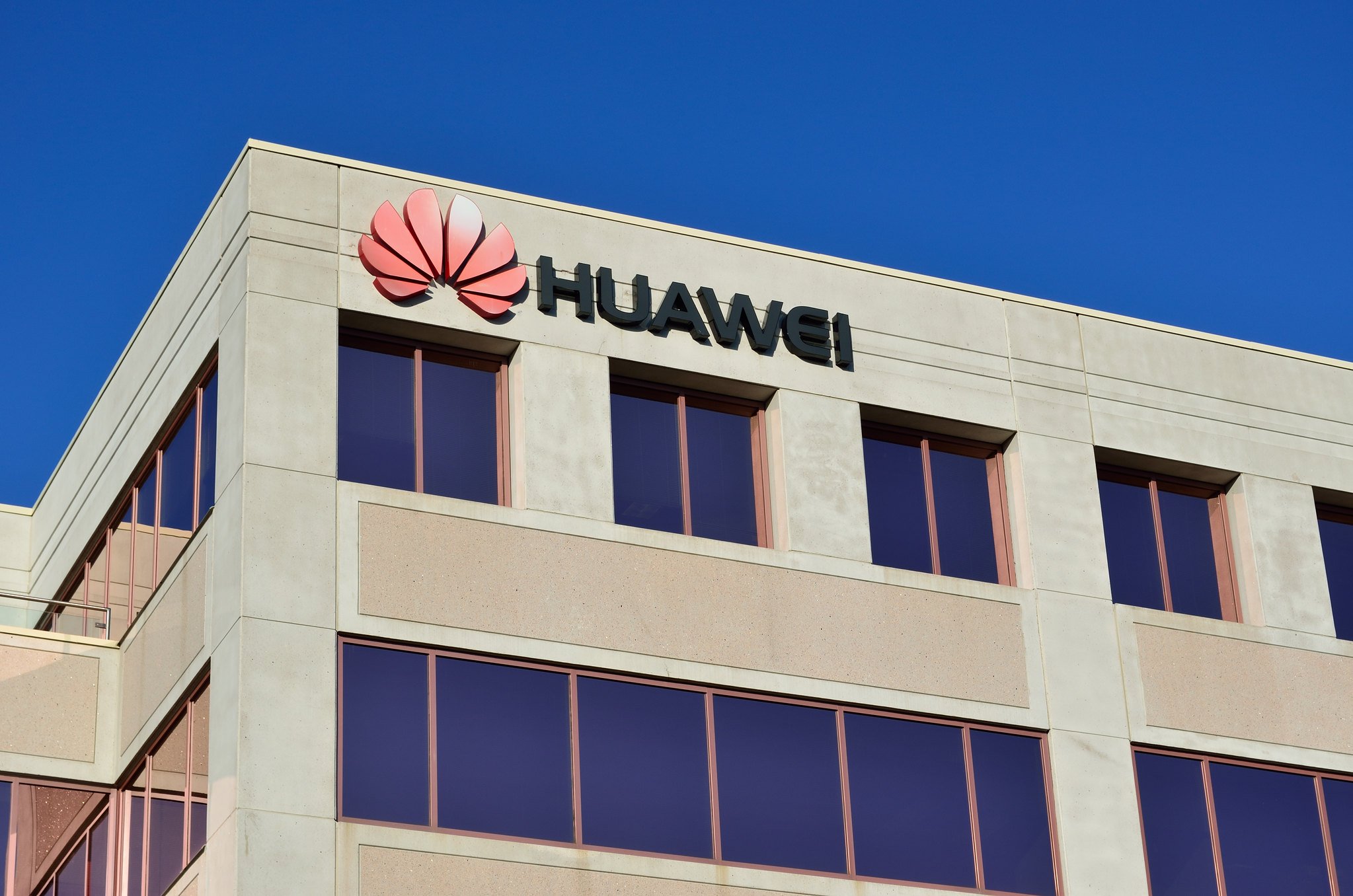 Huawei and Qualcomm sign a new IP licensing deal amidst US-China trade tension