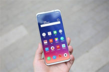 Meizu dual-screen smartphone leak exhibits rounded secondary display and Samsung chipset