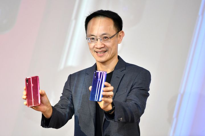 Xiaomi makes changes to its leadership; Lin Bin leaves the mobile division