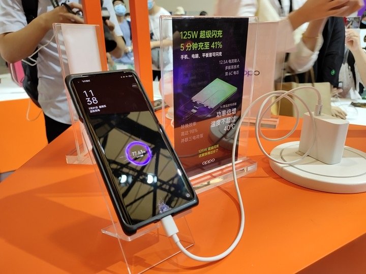iQOO and OPPO showcases their super fast charging technology at ChinaJoy