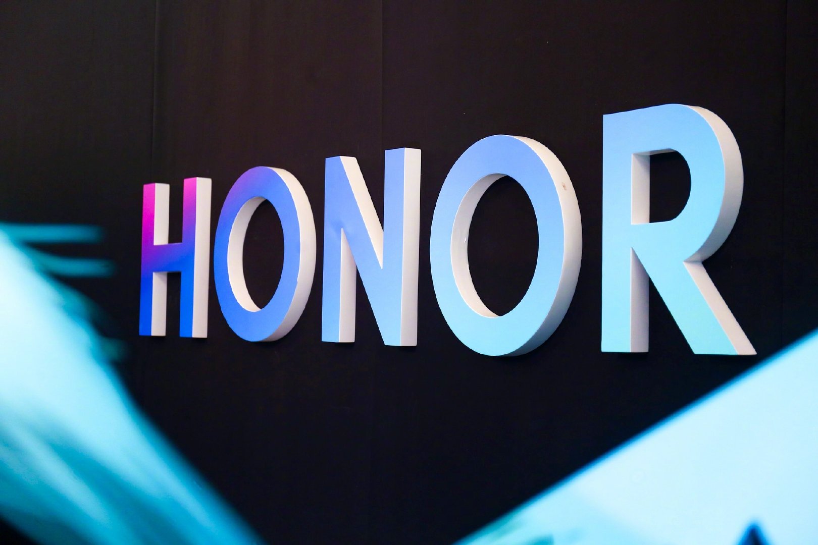 Honor’s first gaming laptop teased to come powered by Intel chipset