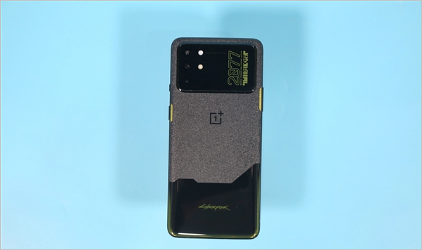 OnePlus 8T Cyberpunk 2077 Limited Edition Hands-on pictures