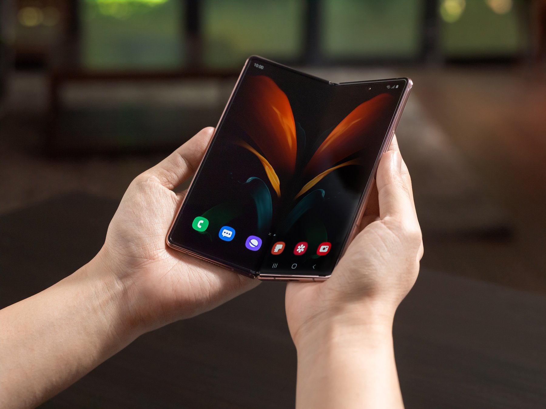 Over 5.1 million foldable and rollable phones expected in 2021 from 8 different brands: DSCC