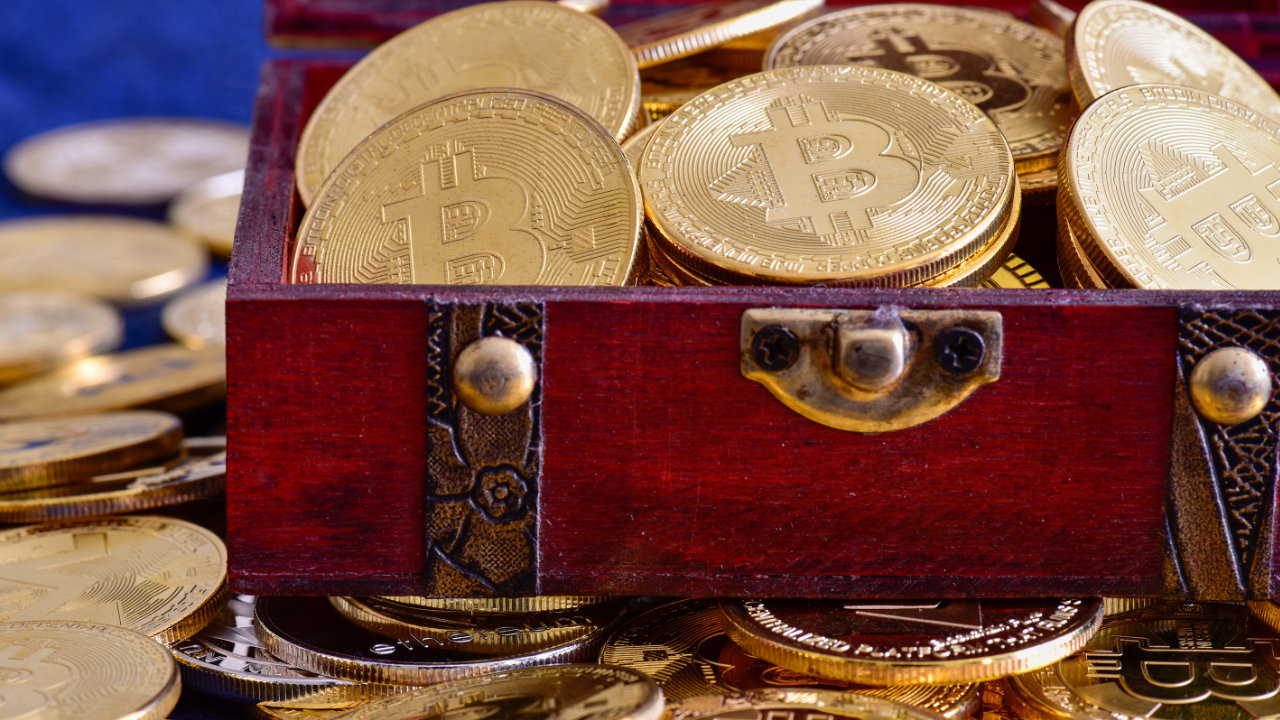 Microstrategy Buys 7,002 More Bitcoins, Growing Crypto Stash to 121,044 BTC