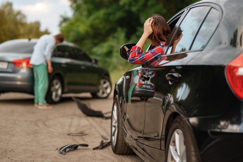 When do you need to hire a car accident lawyer?