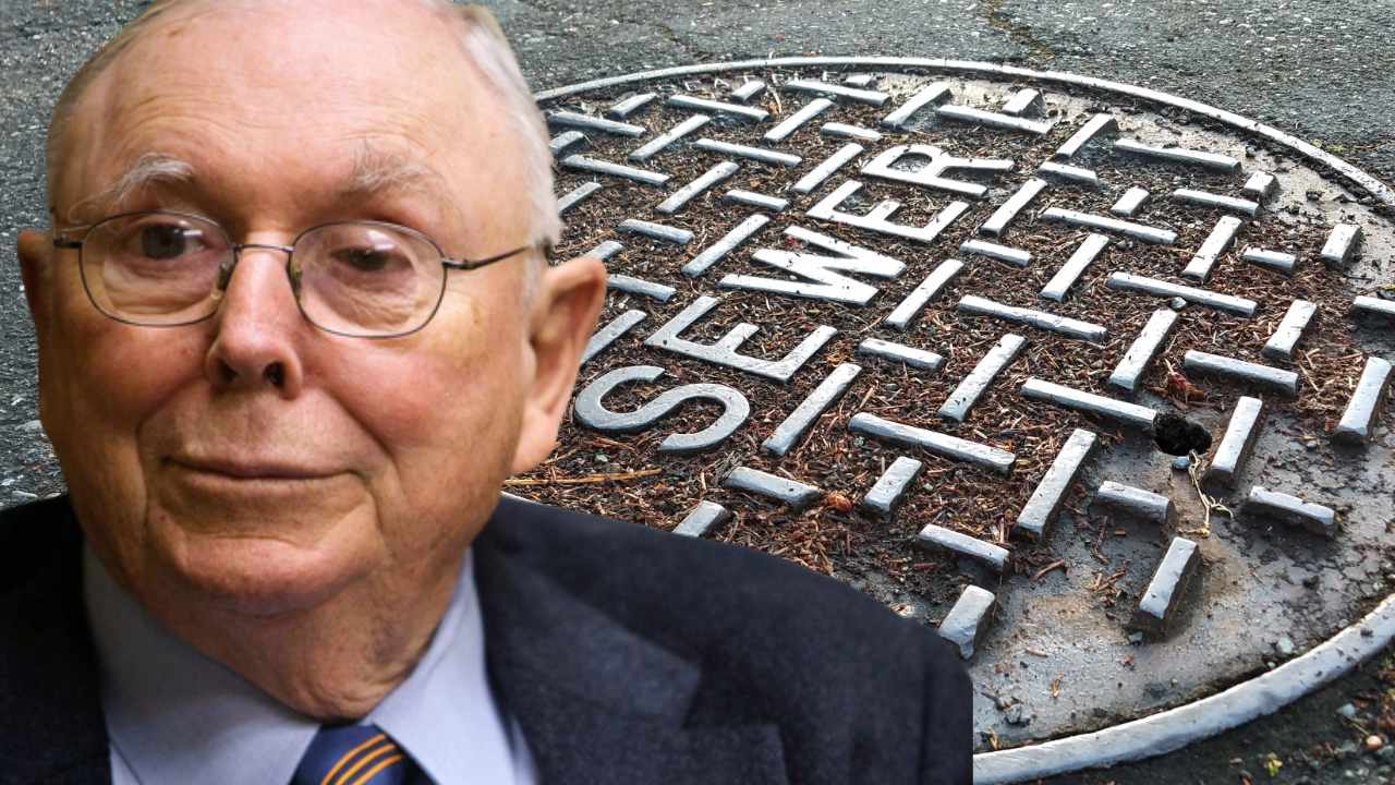Charlie Munger: Everybody Should Avoid Crypto 'as if It Were an Open Sewer, Full of Malicious Organisms'