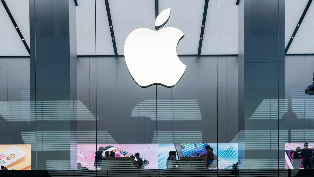 Apple Shielded From Crypto Wallet App Lawsuit, Judge Rules - YesMobile