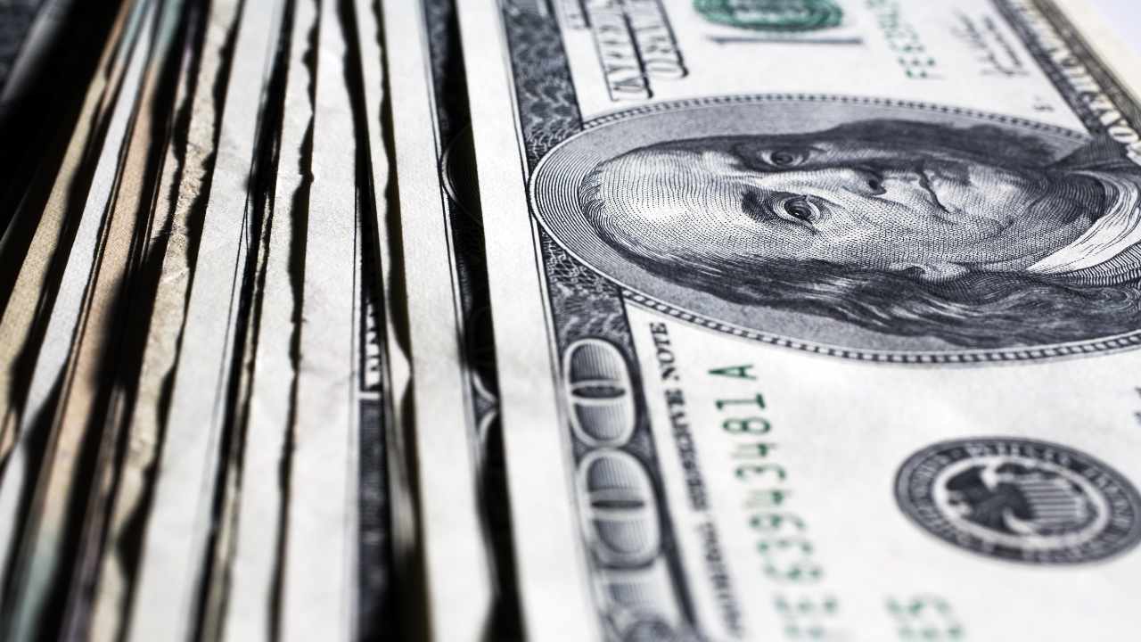 Bank of America: Threats to US Dollar's Dominance Largely Domestic — Not BRICS Currency or Chinese Yuan
