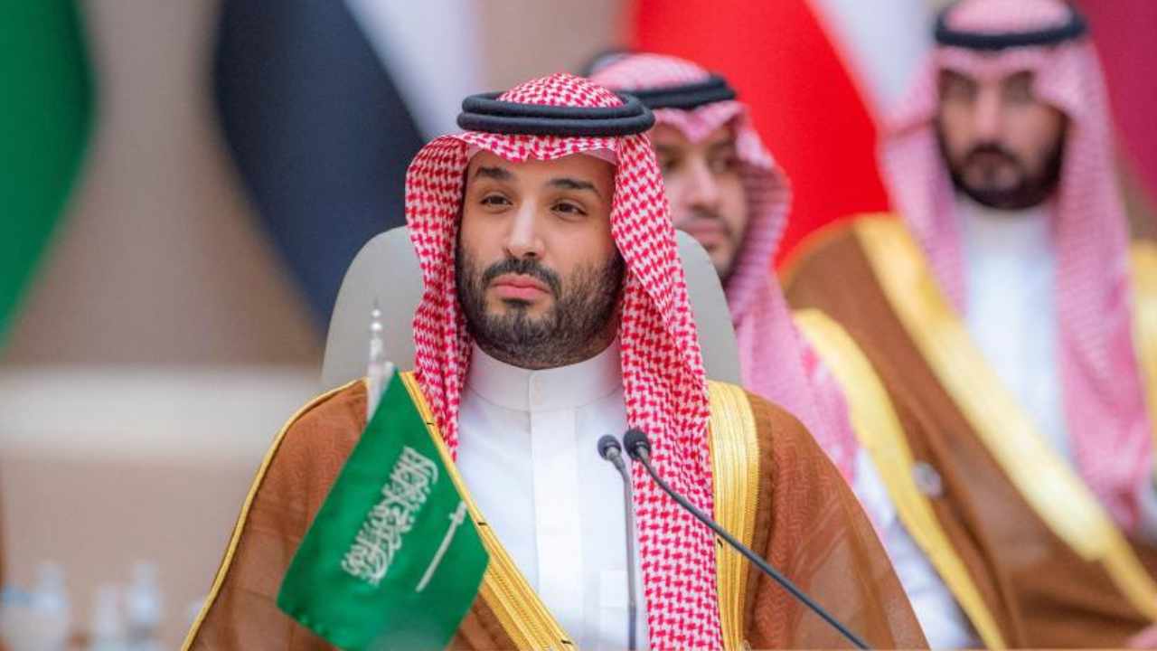 Saudi Arabia Joining BRICS Would Accelerate Chinese Yuan's Use as Trading Currency, Says Professor